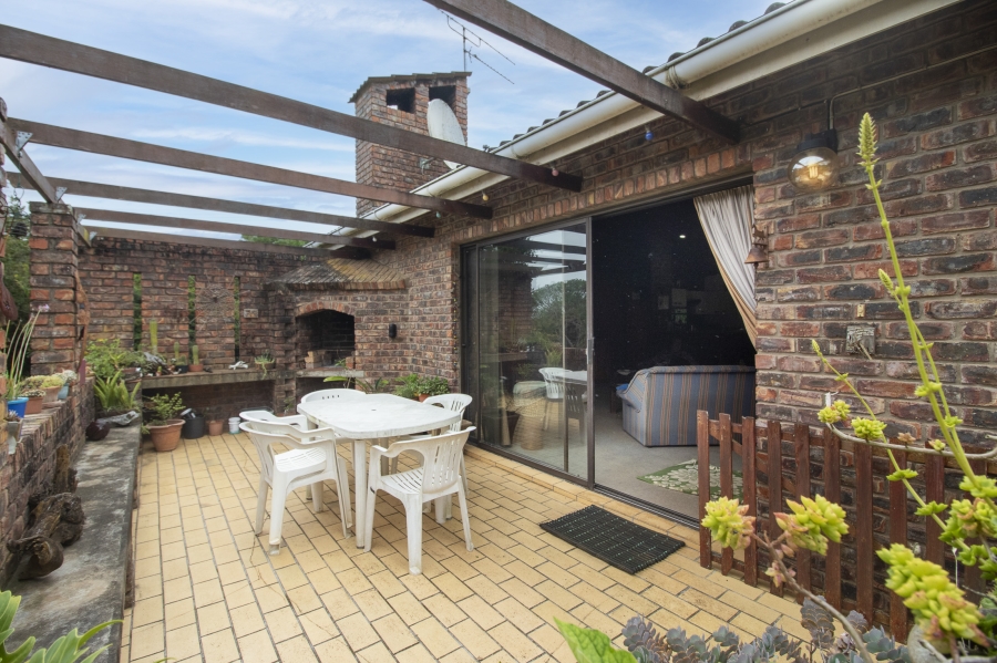 4 Bedroom Property for Sale in Bathurst Eastern Cape
